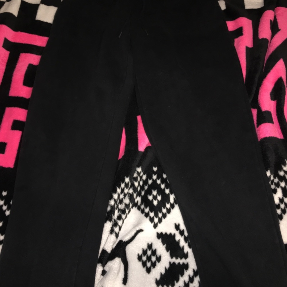 Laura Scott sweatpants